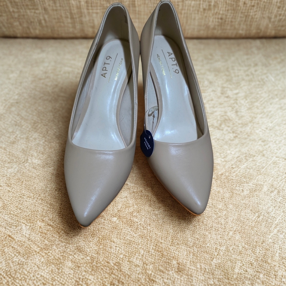 Kohl's Apt. 9 Women's Beige Heels
